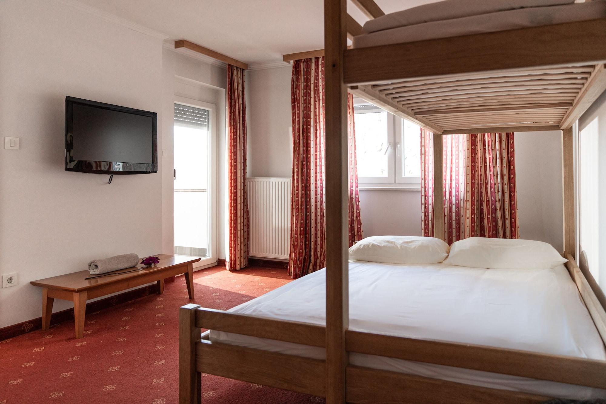 Hotel Medno Экстерьер фото